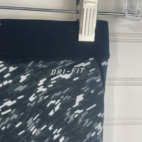 Nike Pro Black Patterned Stretchy Waistband Dri-Fit Leggings Size XL Kids GUC - Picture 7 of 13